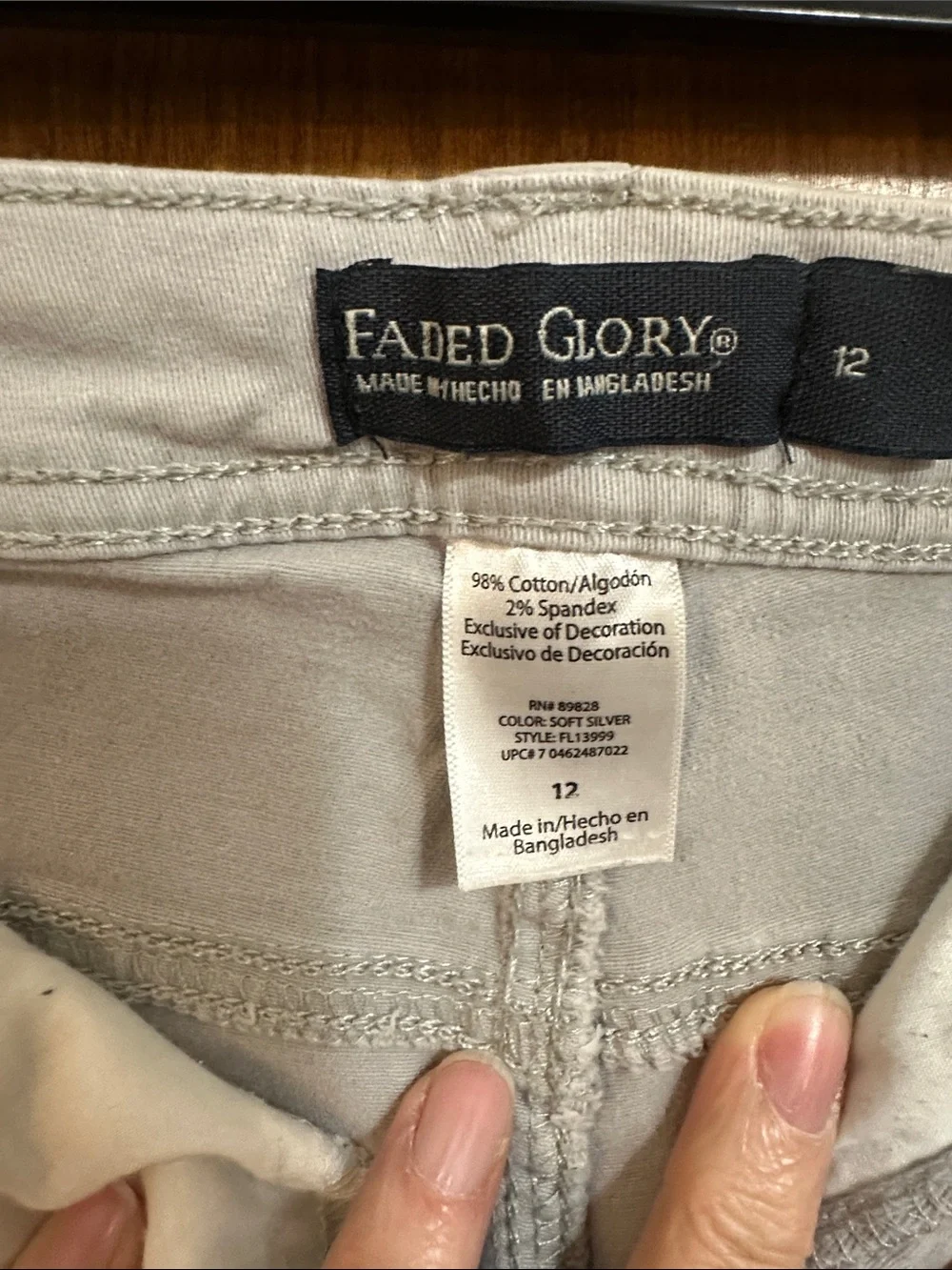Women’s Light Gray Ankle Jeans